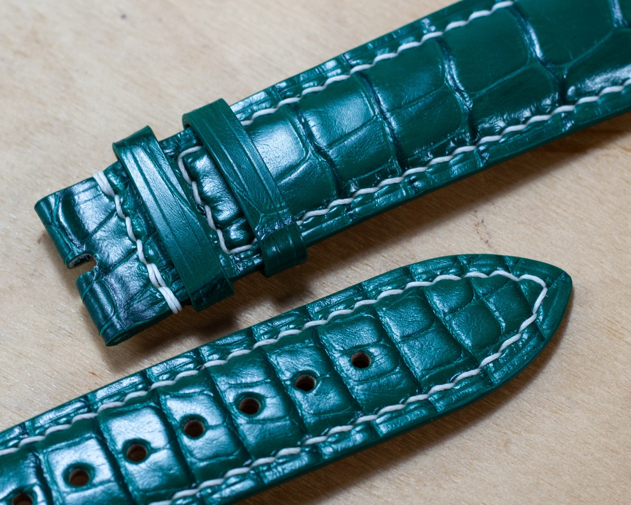 Emerald Green Alligator Padding Strap