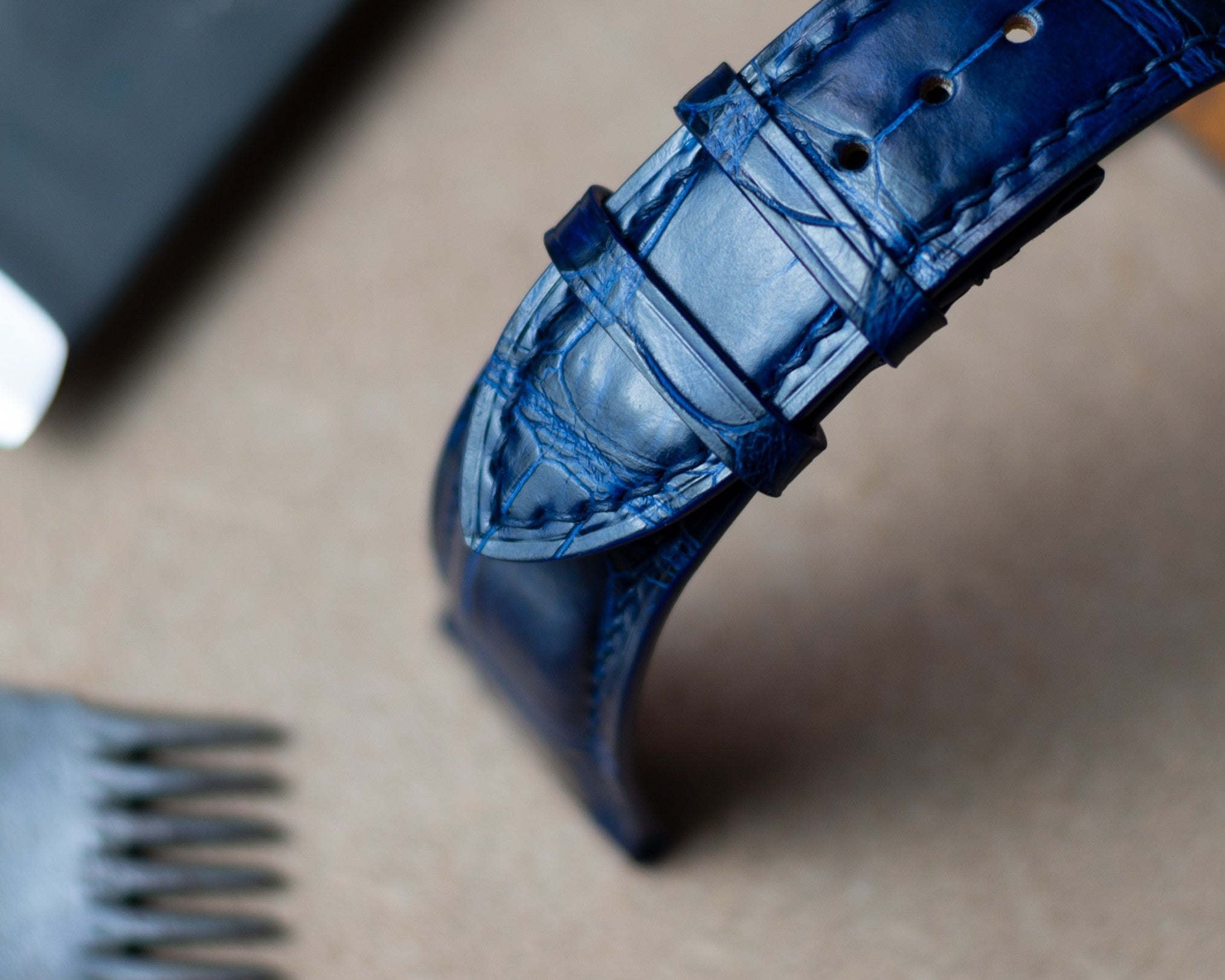 Navy Alligator Padding Strap