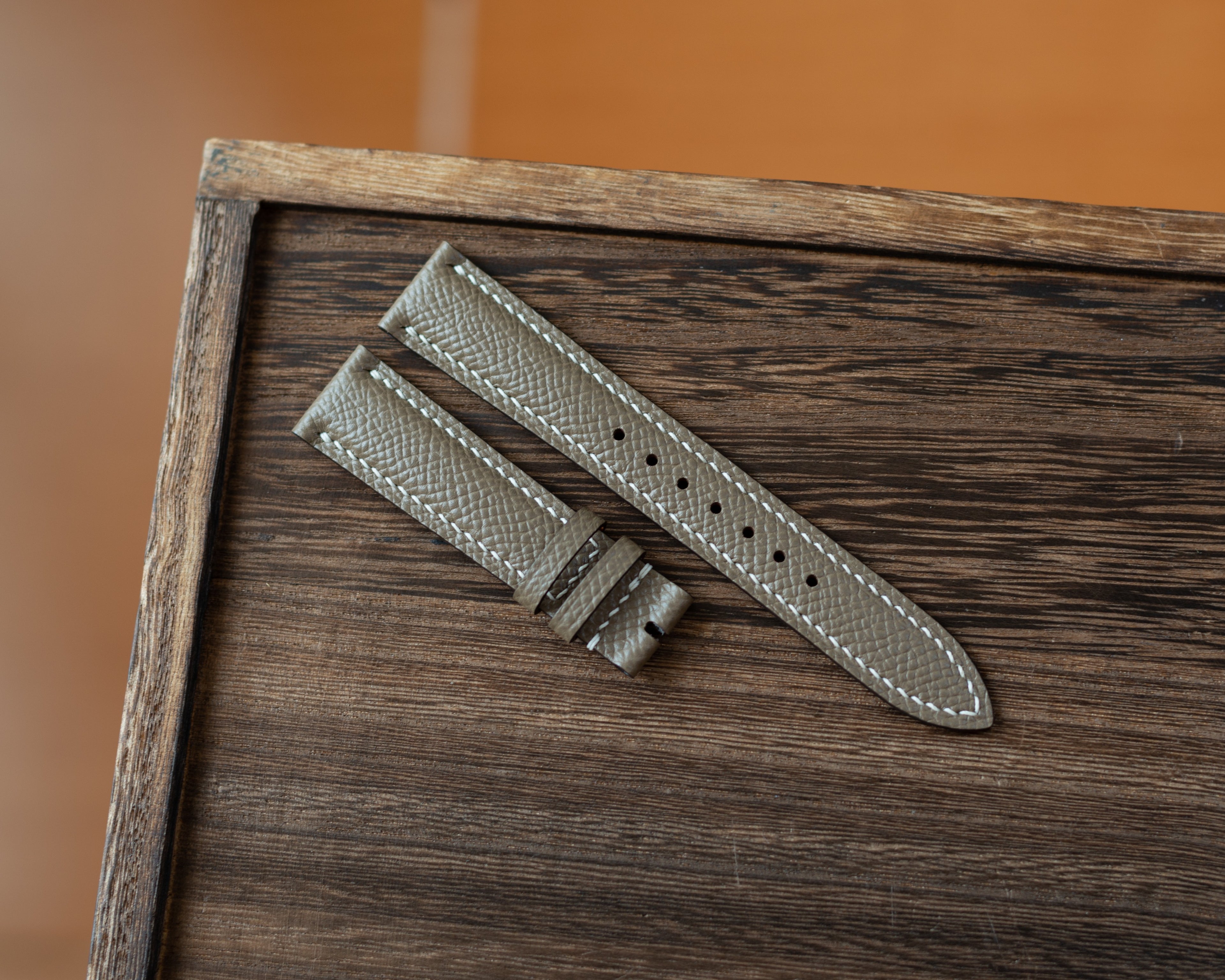 Etoupe Epsom Padding Strap