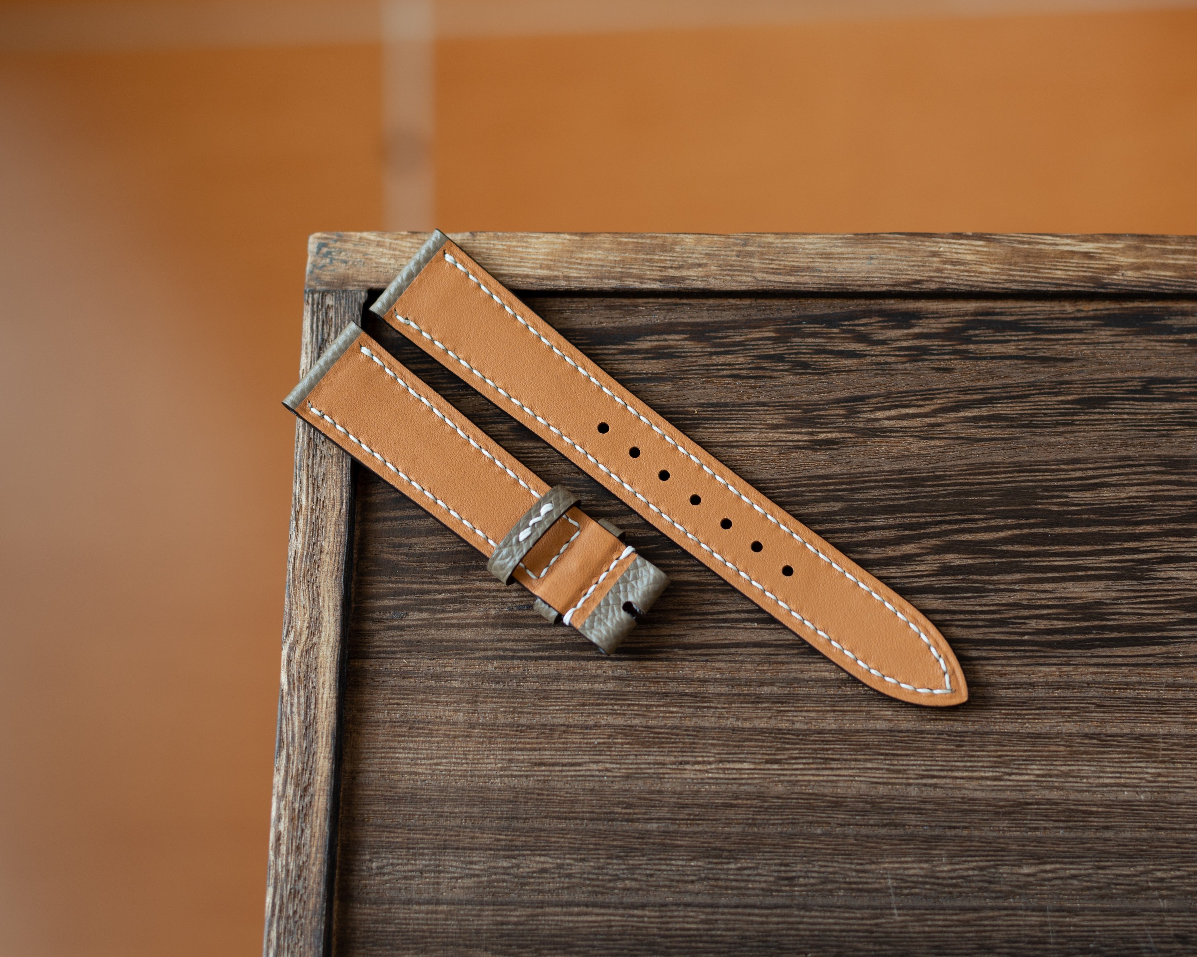 Etoupe Epsom Padding Strap