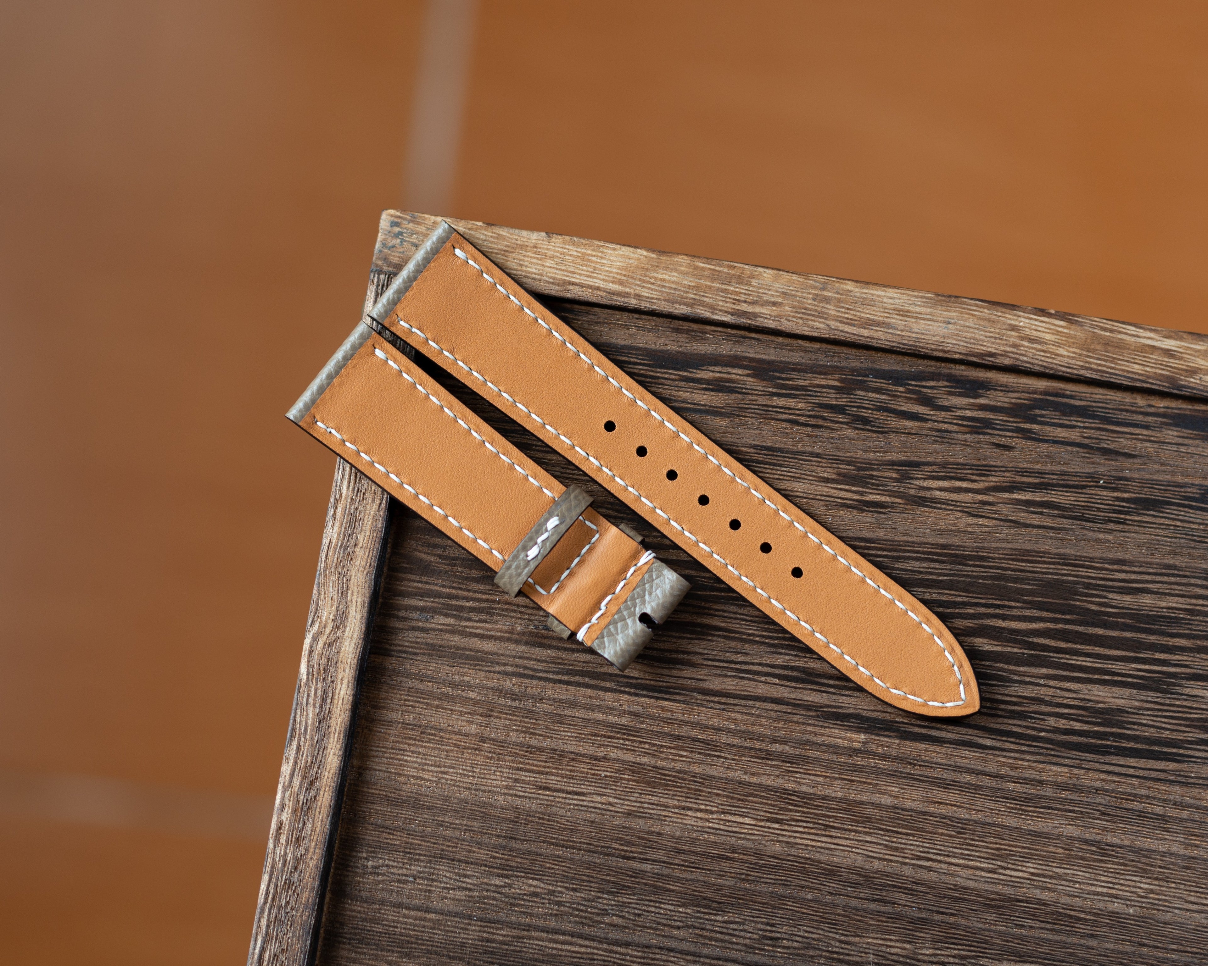 Etoupe Epsom Padding Strap