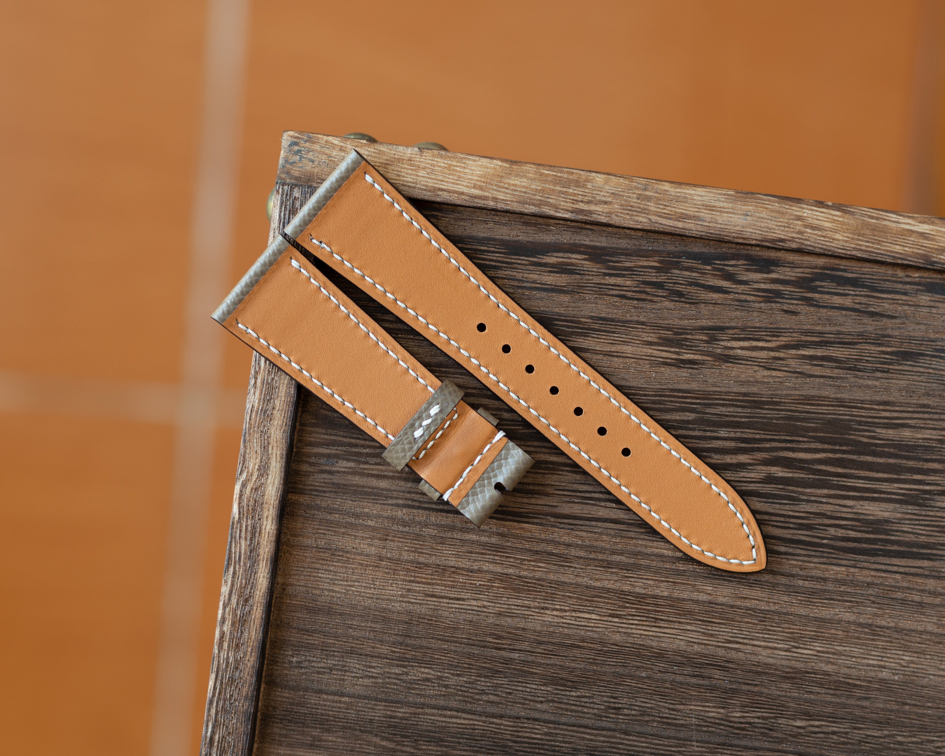 Etoupe Epsom Slim Strap