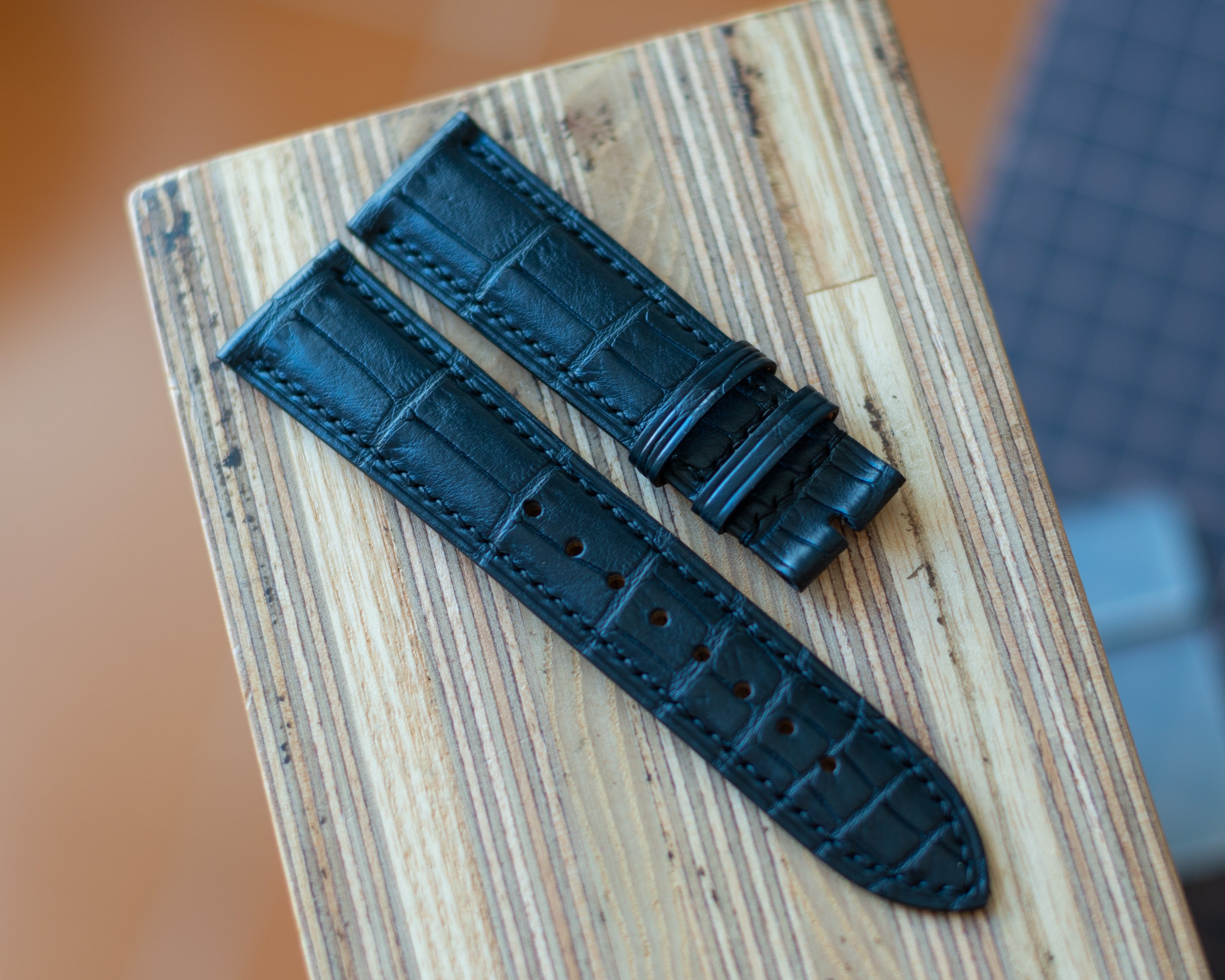 Black Alligator Padding Strap